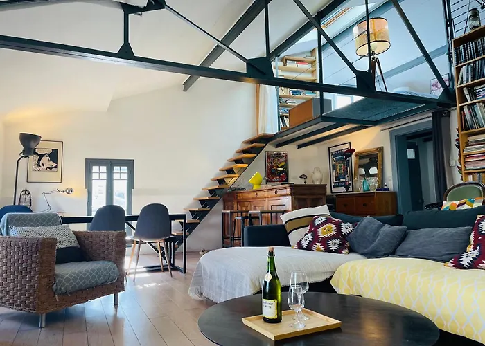 Appartement Loft Cosy De 120m2 En Plein Centre-ville à 2 Pas De La Comédie Grande Ou Petite Terrasse Selon Les Mois