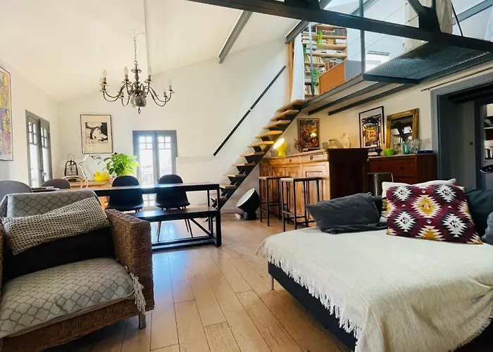 Appartement Loft Cosy De 120m2 En Plein Centre-ville à 2 Pas De La Comédie Grande Ou Petite Terrasse Selon Les Mois *