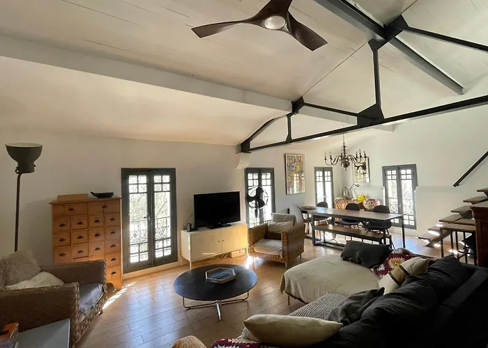 Appartement Loft Cosy De 120m2 En Plein Centre-ville à 2 Pas De La Comédie Grande Ou Petite Terrasse Selon Les Mois
