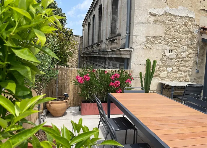 Loft Cosy De 120m2 En Plein Centre-ville A 2 Pas De La Comedie Grande Ou Petite Terrasse Selon Les Mois Daire